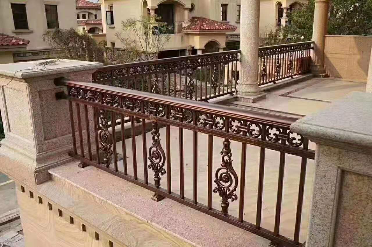 鋁藝護欄
