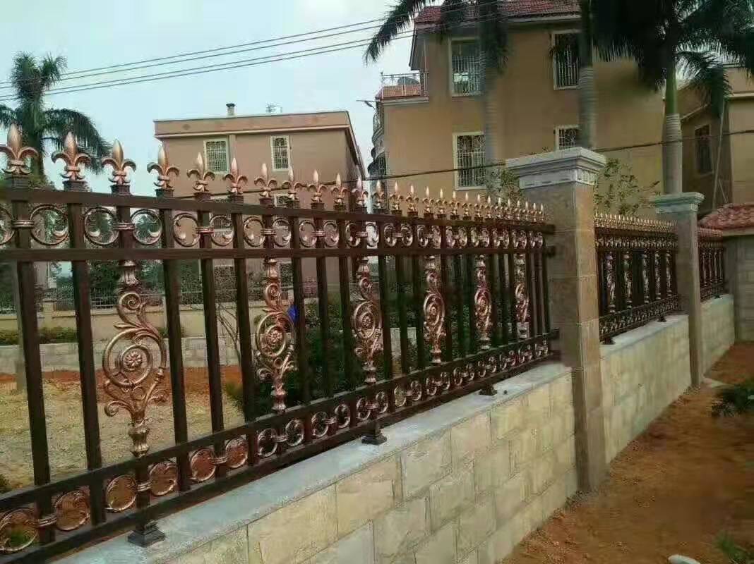 鋁藝護欄